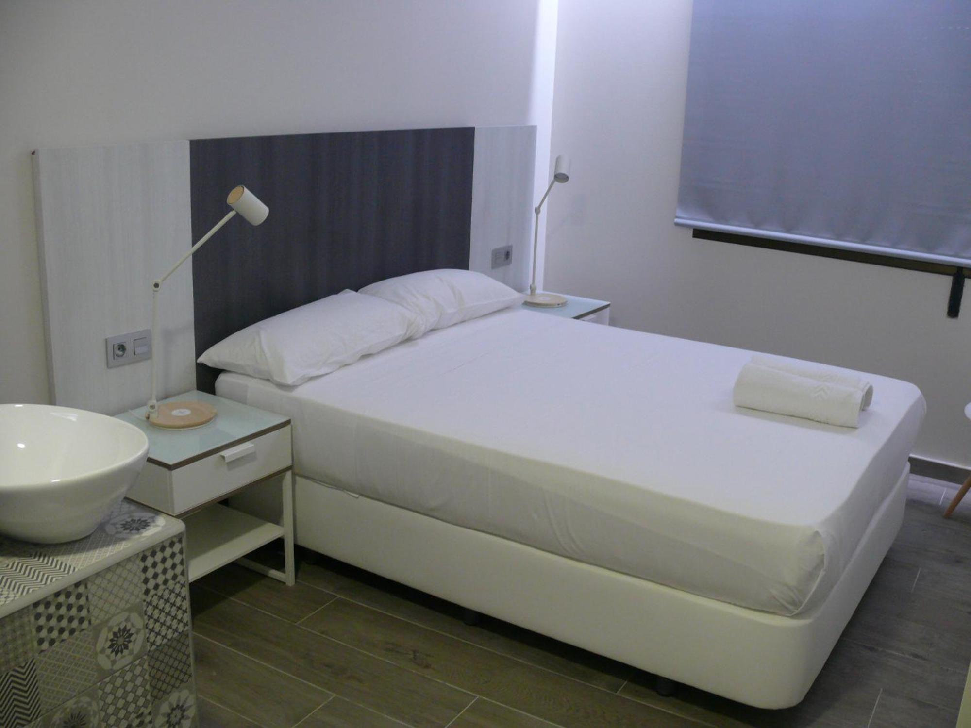 Hostal Letto Dal Mare Валенсия Екстериор снимка
