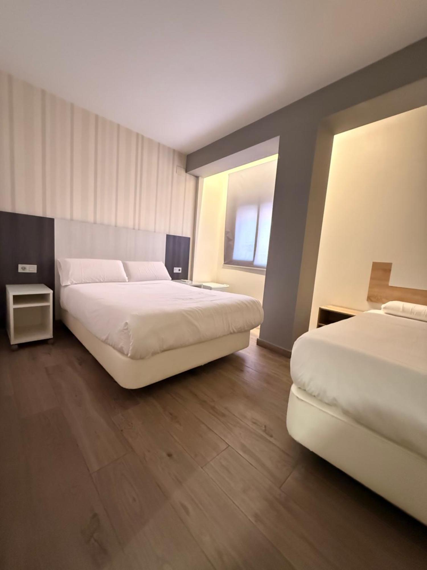 Hostal Letto Dal Mare Валенсия Екстериор снимка